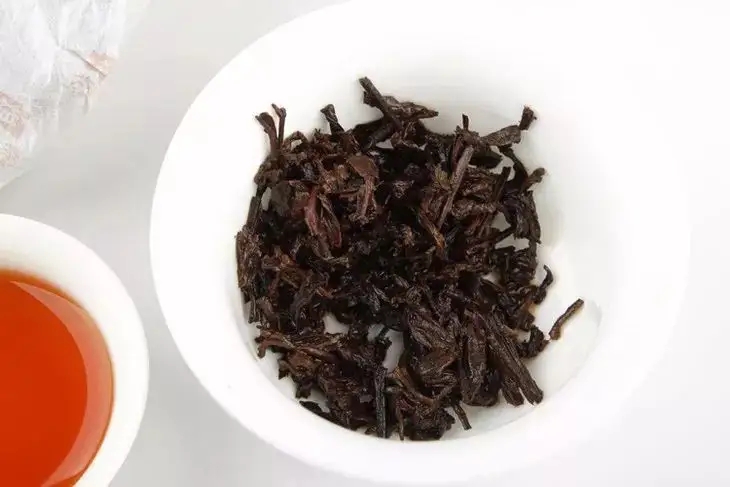 普洱熟茶好壞如何辨別？行家教你3步走！聞茶香、品茶湯、鑒葉底