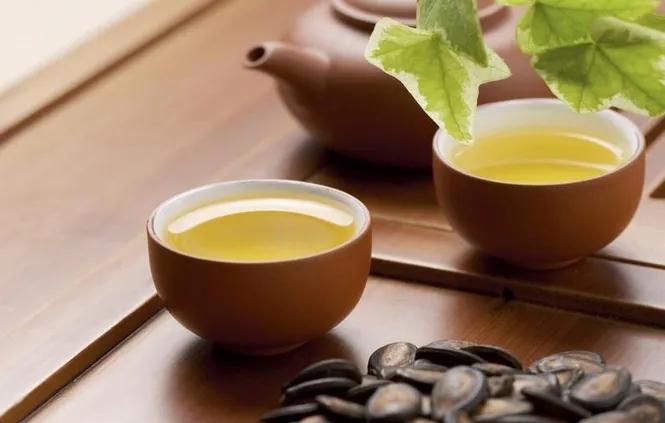 普洱茶的茶性是屬寒還是屬熱？